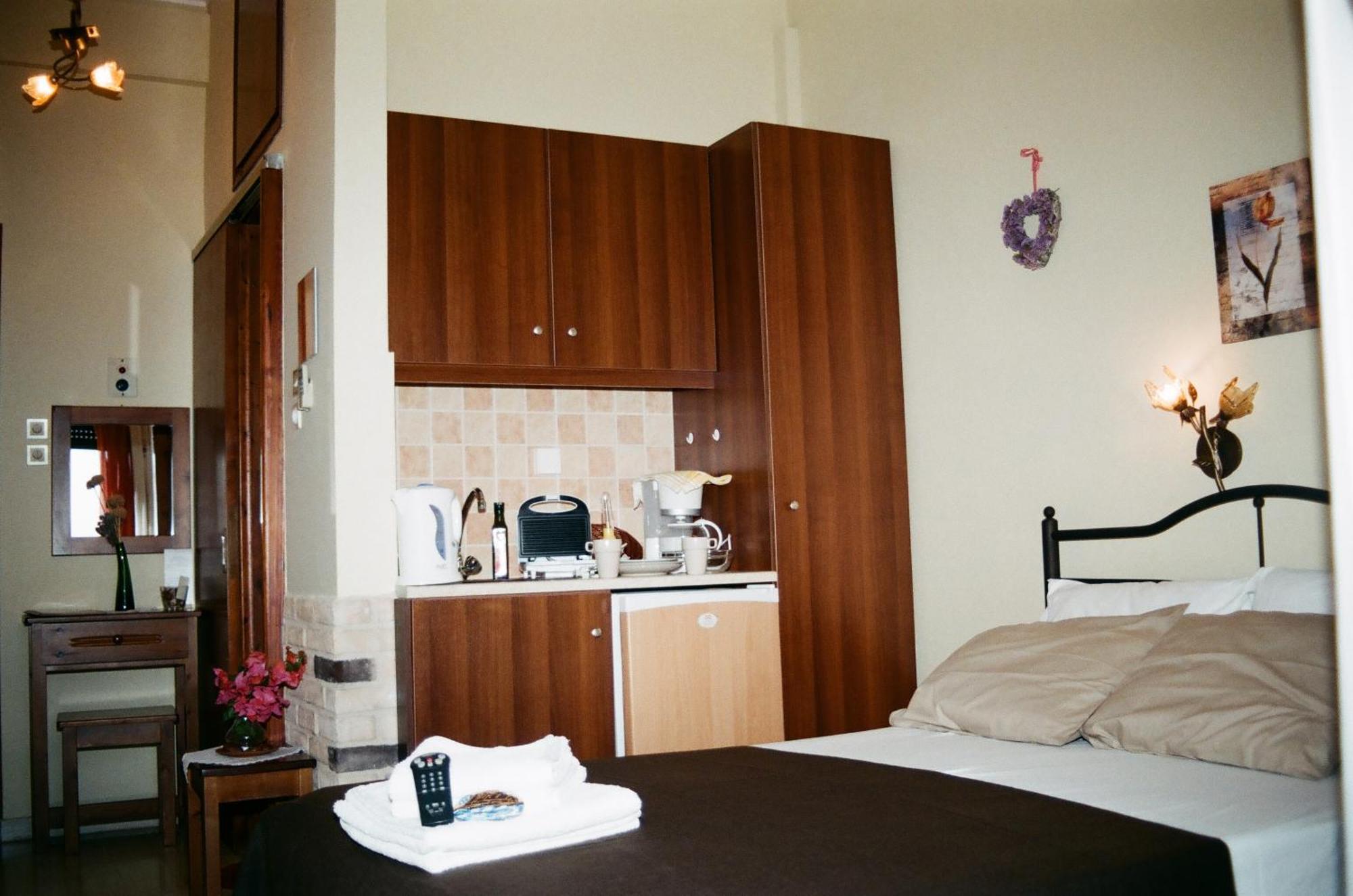 Mpalkoni Sti Monemvasia Ngoại thất bức ảnh