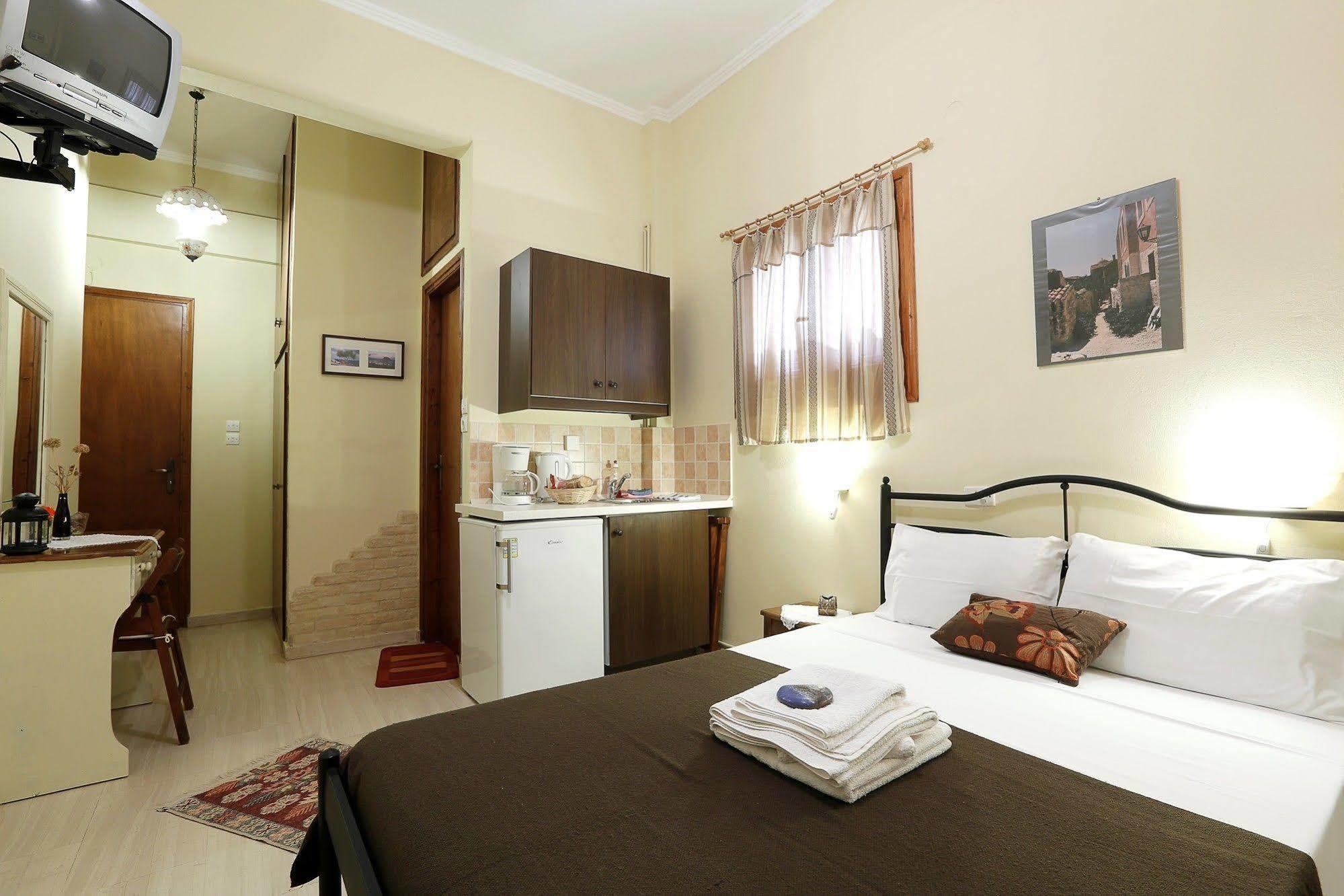 Mpalkoni Sti Monemvasia Ngoại thất bức ảnh